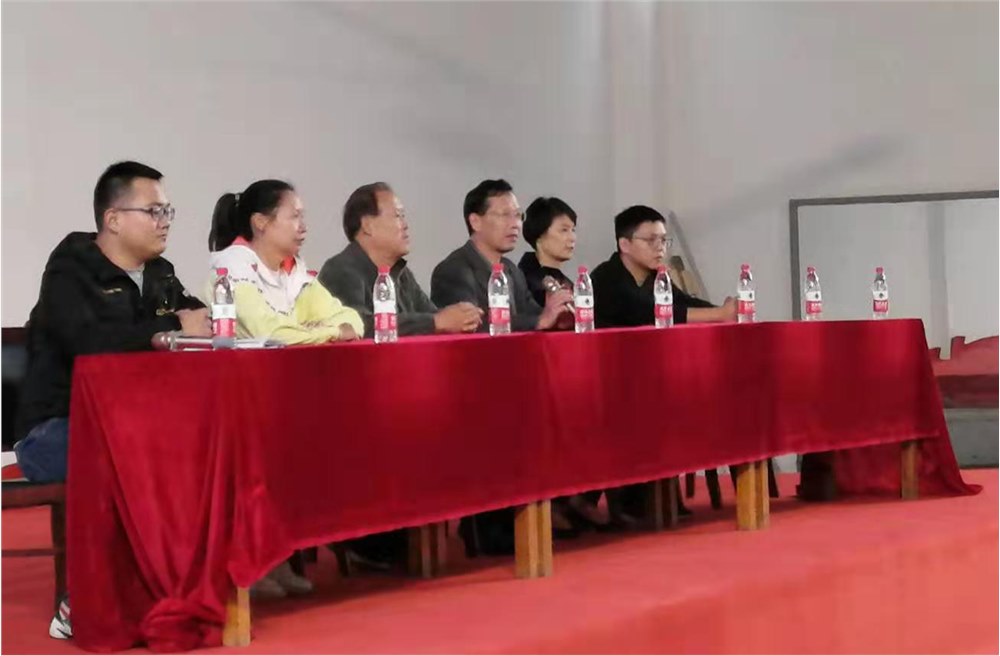 武昌区文明办领导莅临Beat365官网 为军运会志愿者加油鼓劲