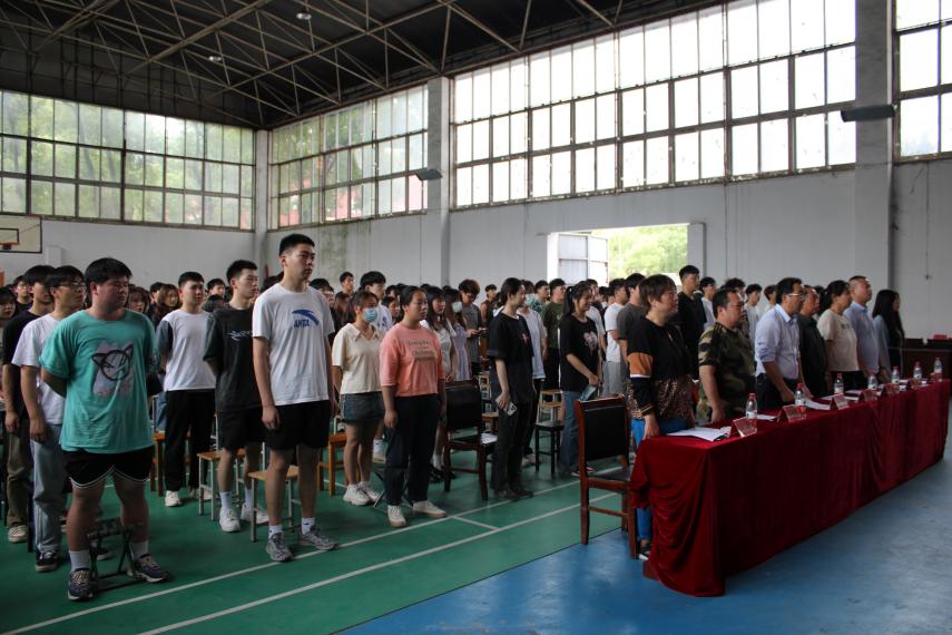 Beat365官网举办2022-2023学年“五四”表彰大会暨文艺汇演