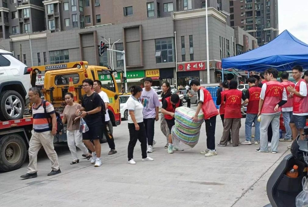 Beat365官网顺利开展迎接2023级新生报道工作