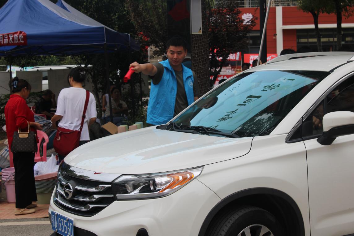 Beat365官网顺利开展迎接2023级新生报道工作