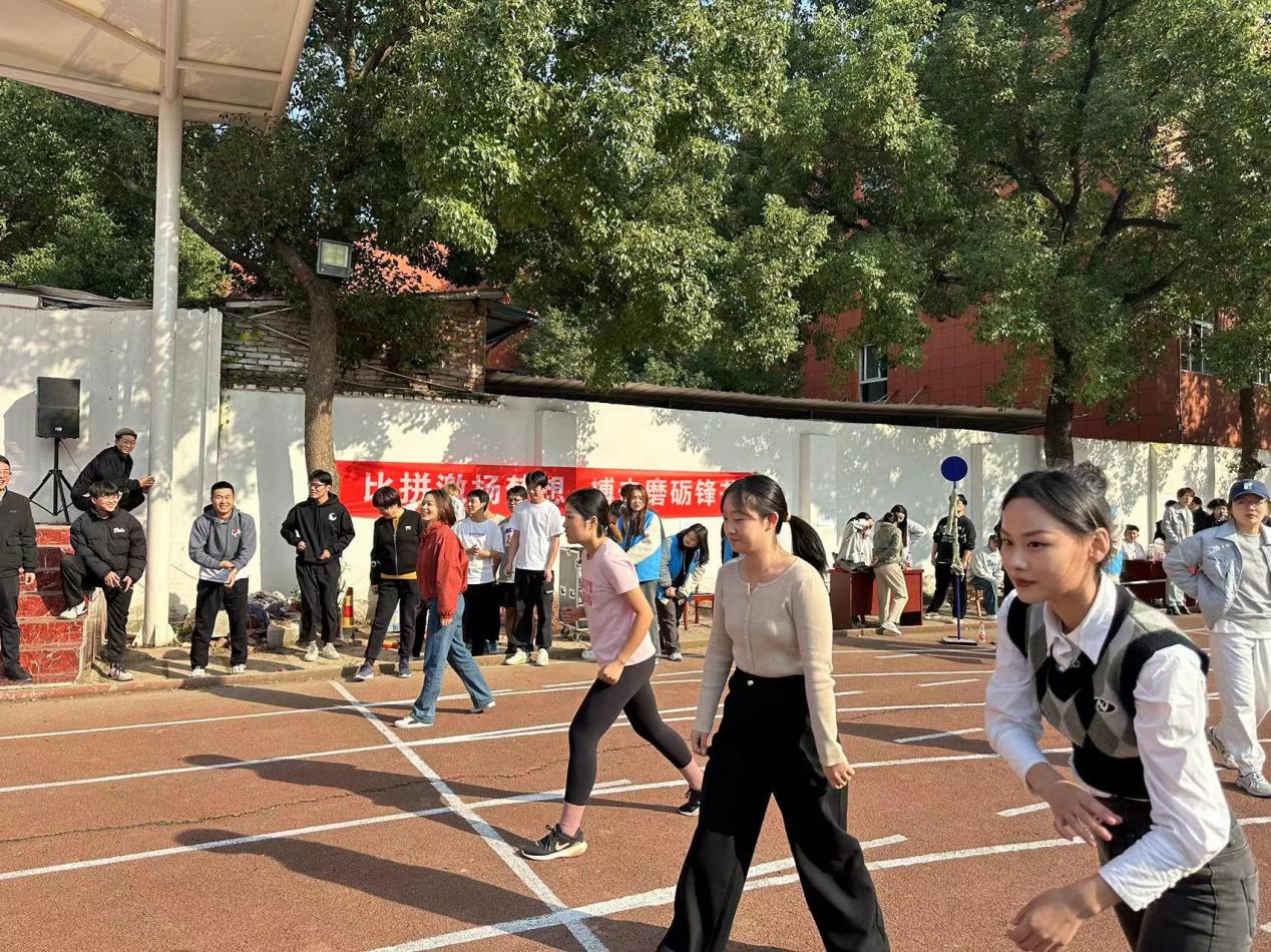 青春奋进新时代，运动逐梦向未来——Beat365中文官方网站2023年秋季运动会暨教职工运动会