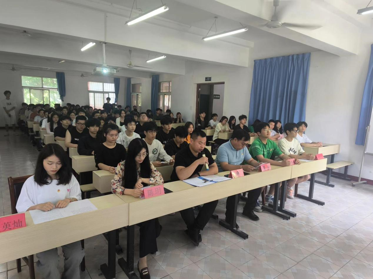 青春心向党，奋斗新征程 ——Beat365中文官方网站第五期团课结业典礼暨入团仪式