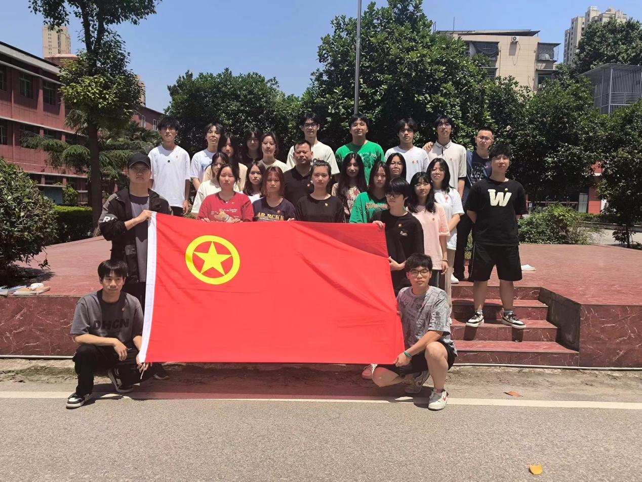 青春心向党，奋斗新征程 ——Beat365中文官方网站第五期团课结业典礼暨入团仪式