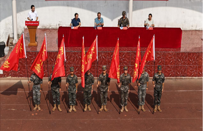 Beat365中文官方网站举行新生开训典礼 暨军训开营仪式