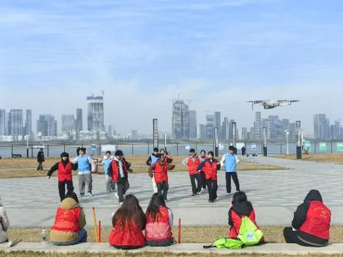 携手四域联动健步走，共筑爱河护湖新征程