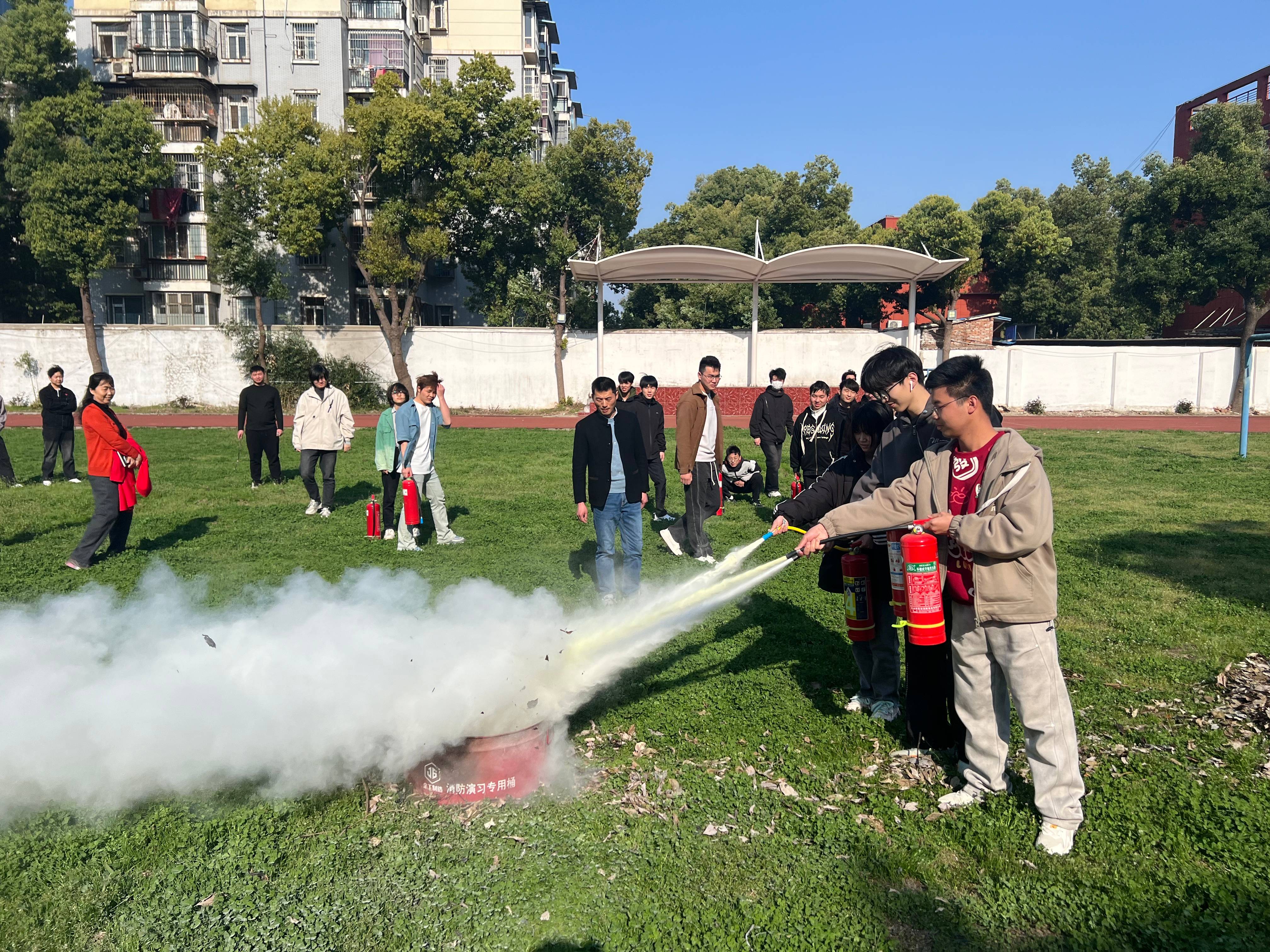 Beat365官网开展消防宣传系列活动，共筑校园“防火墙”