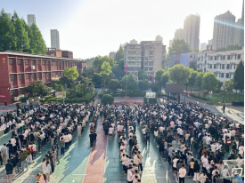 Beat365中文官方网站2025年全民国家安全教育日主题升旗仪式