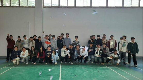 纸尖飞扬，创意无限——Beat365官网举办2025年纸飞机大赛