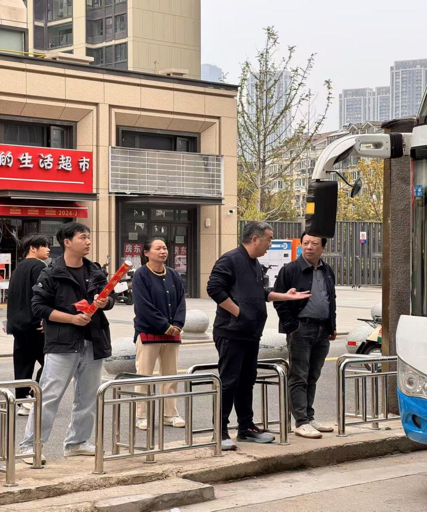 青春盛放 梦想启航——Beat365中文官方网站2023级学生赴武汉华侨城实业发展有限公司开展岗位实习