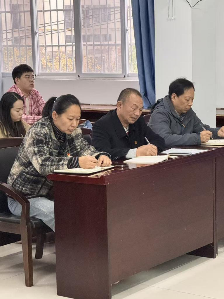 淬炼初心强作风 砥砺奋进启新程—— Beat365中文官方网站举行预备党员宣誓仪式暨作风建设专题学习