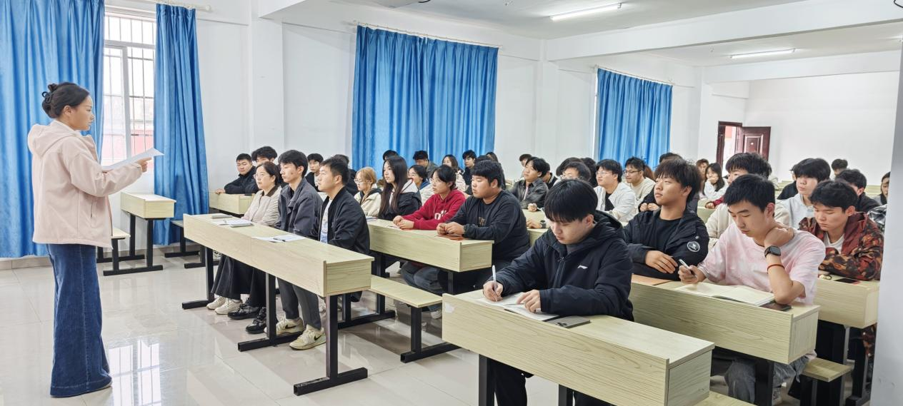 筑牢校园安全网   守护青春成长路 ——Beat365官网召开安全信息员工作会议