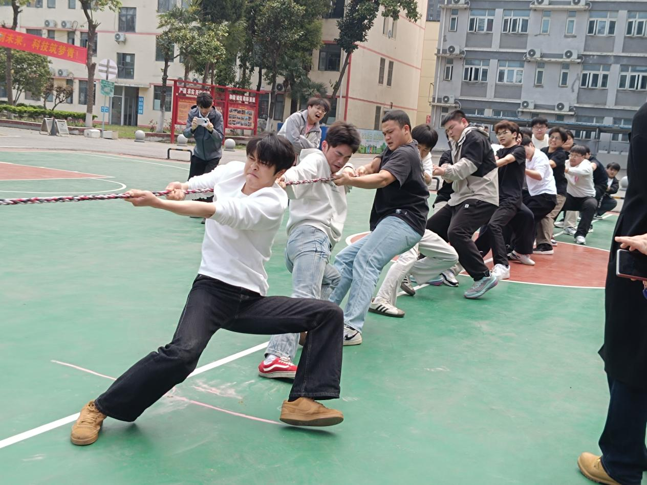 凝心聚力拔山河 青春逐梦展风采——Beat365官网2026年拔河锦标赛圆满落幕