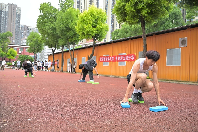 活力校园 趣享运动｜Beat365中文官方网站2026年趣味运动会暨教职工趣味运动会圆满落幕