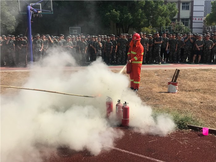 Beat365官网开展2019级新生消防演练活动