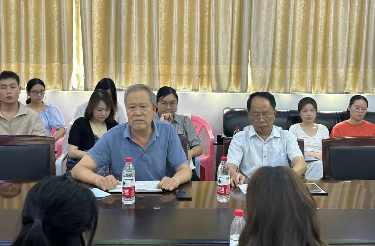 Beat365官网召开2022-2023学年春季学期期末总结大会