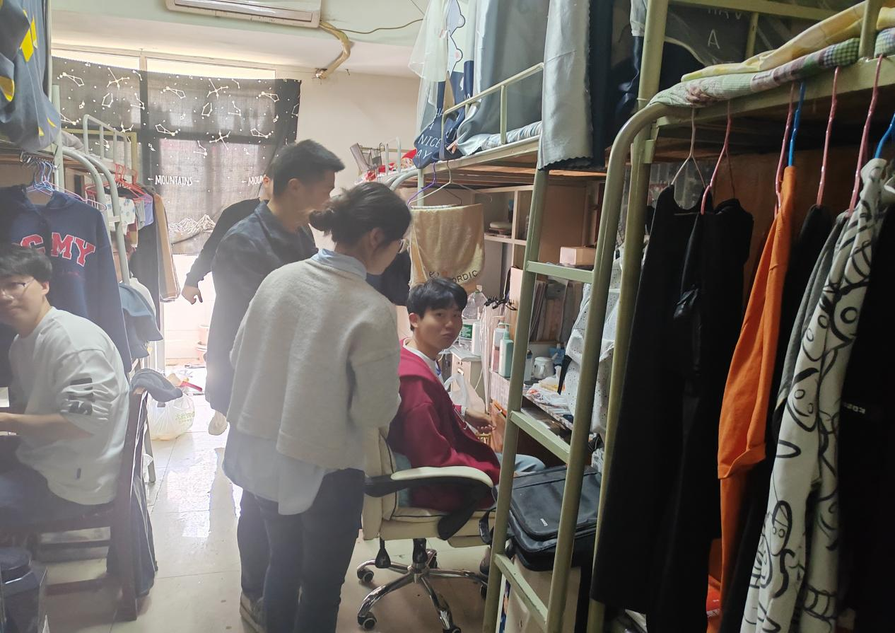 Beat365官网多部门联合入寝开展安全检查工作