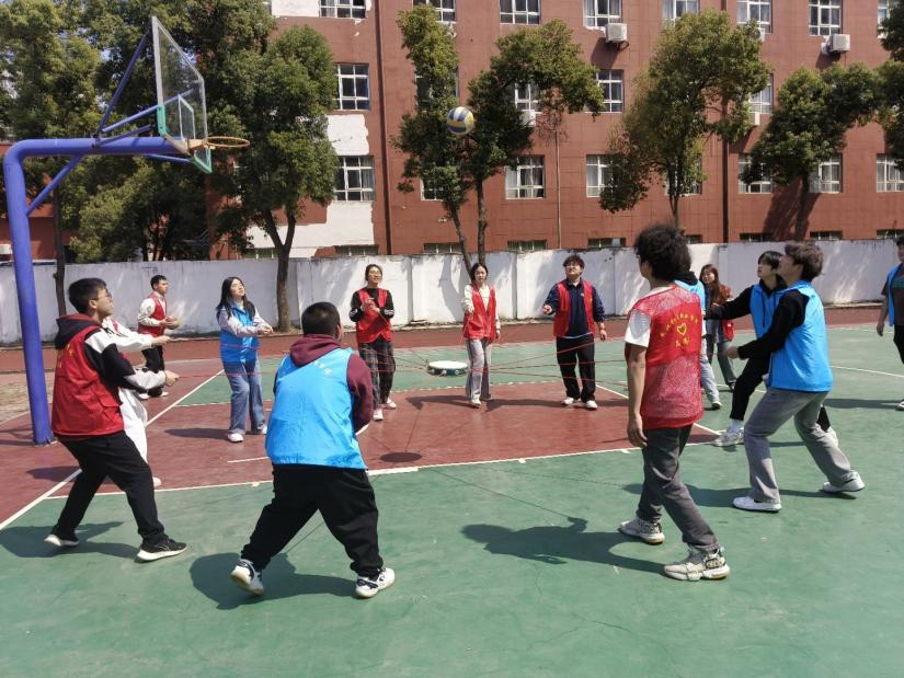 融党性于拓展，聚力量在党校