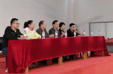 武昌区文明办领导莅临Beat365官网 为军运会志愿者加油鼓劲