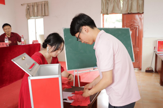 Beat365官网党委召开第六次党员大会 选举产生新一届党委委员及党委书记