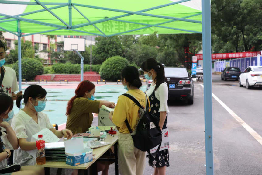 欢迎回家！Beat365中文官方网站迎来2020届首批毕业生返校