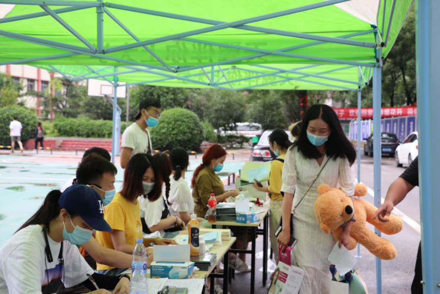 欢迎回家！Beat365中文官方网站迎来2020届首批毕业生返校