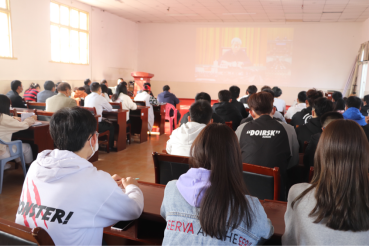 Beat365官网组织《中央宣讲团在教育部开展的学习贯彻党的十九届五中全会精神报告会》学习活动